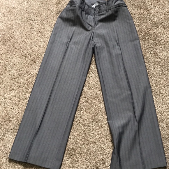 Dress pants - Picture 2 of 3